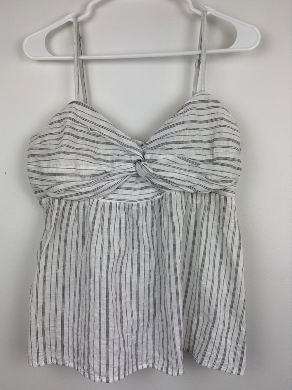 Banana Republic White & Gray Striped Linen/Cotton Spaghetti Strap Camisole Large